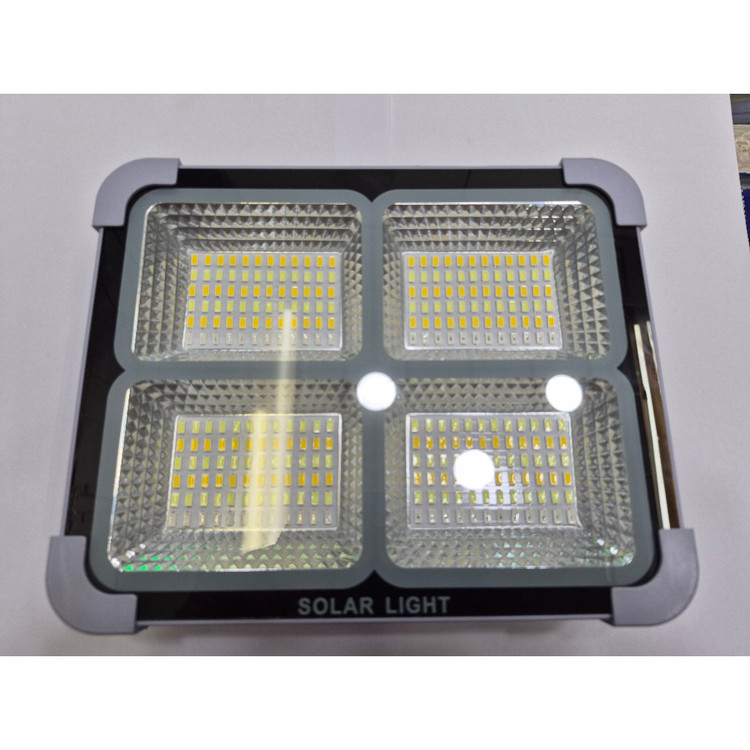 چراغ پرژکتور خورشیدی solar light 200w مدل 6 باتری